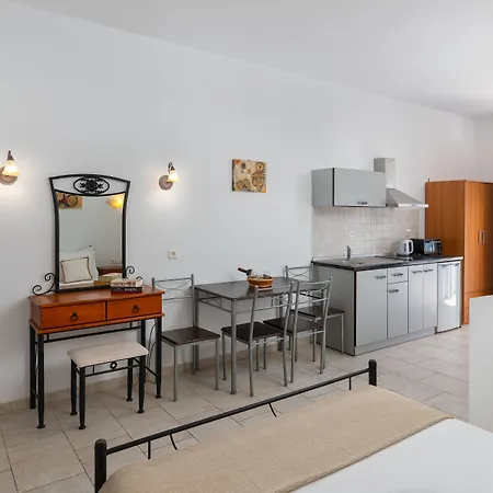 'lindian Myth' Sea View