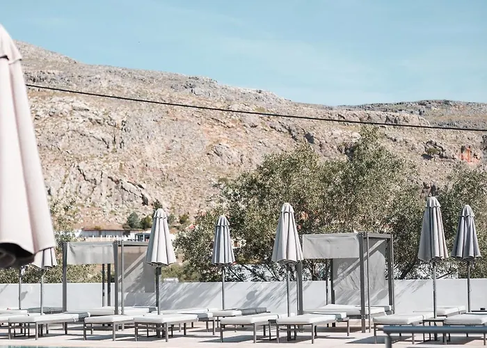 'lindian Myth' Sea View