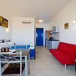 'lindian Myth' Sea View Apartmanhotel